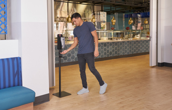 2021 RCP Washroom 2143534 FG750411 Standardfloorstand Autofoamdispenser Environmental 112 3