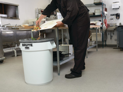 FG263200WHT Ur Brute 32G White In Use Kitchen 1